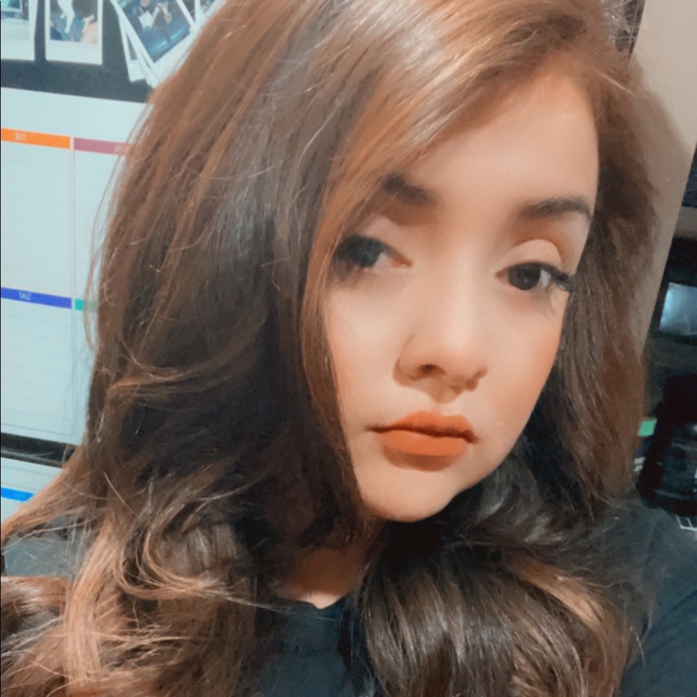 Meet your Posher, Maritza